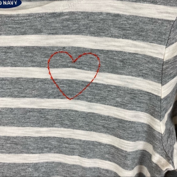Old Navy Gray and White Stripe 3/4 Sleeve Top with Red Heart - Picture 4 of 4